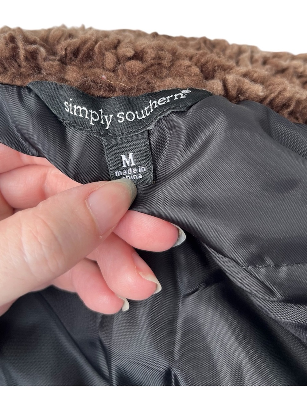 Simply Southern Womens M Deep Pile Fleece Flannel Quilted Puffer Vest Jacket - Picture 5 of 7